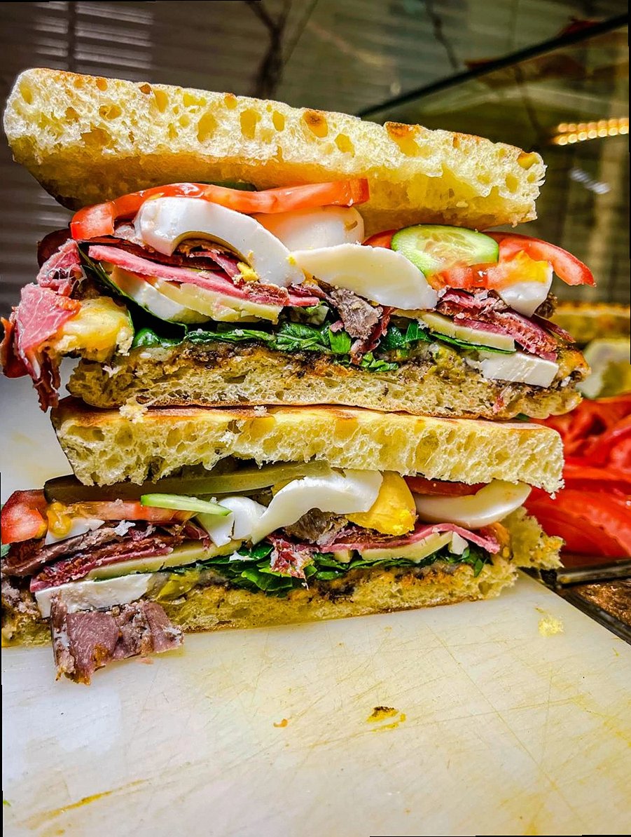 Smoked Turkey & Brie